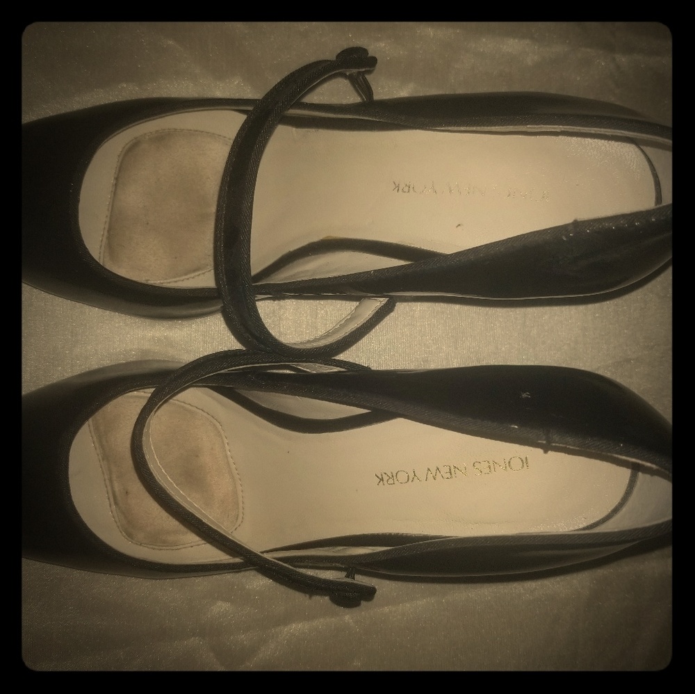 Jones New York Black Patent Leather Heels